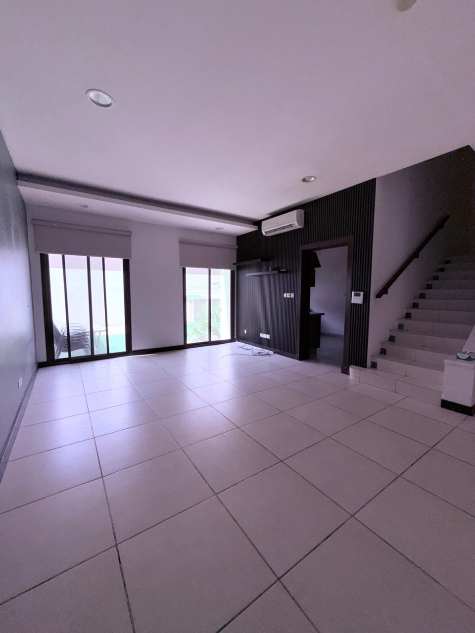 property 1013 image 1