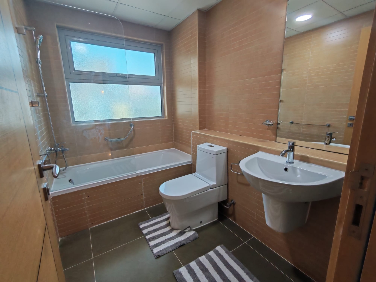 property 1030 image 4