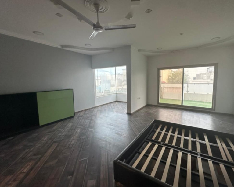 property 1328 image 6
