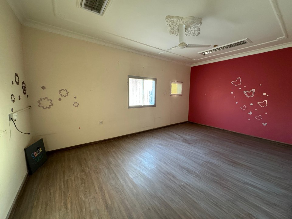 property 143 image 12