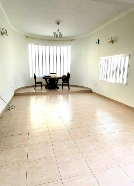 property 153 image 2