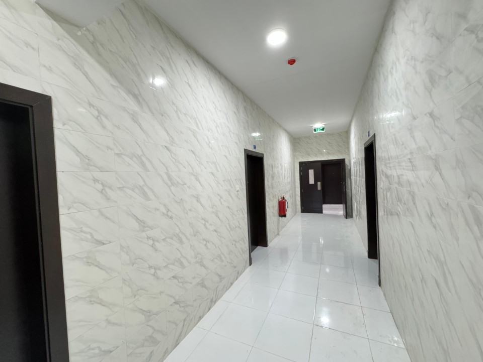 property 190 image 4