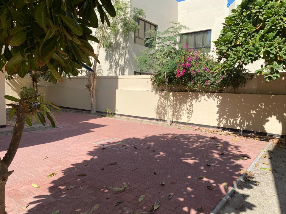property 200 image 3