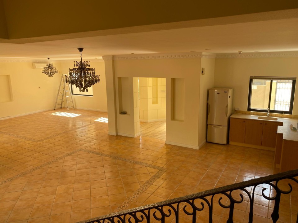 property 200 image 6