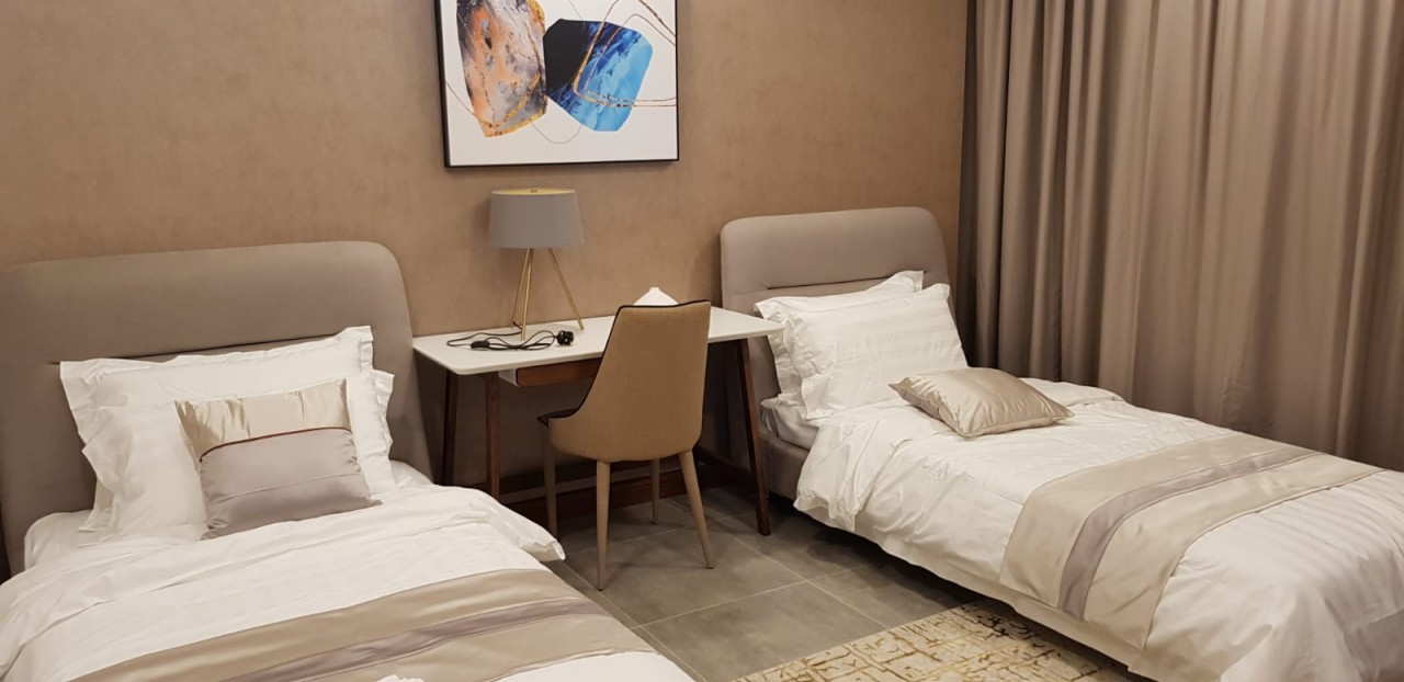 property 208 image 3