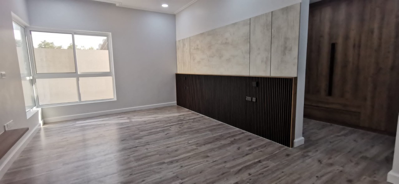 property 214 image 7
