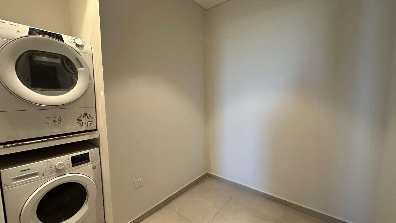 property 216 image 14