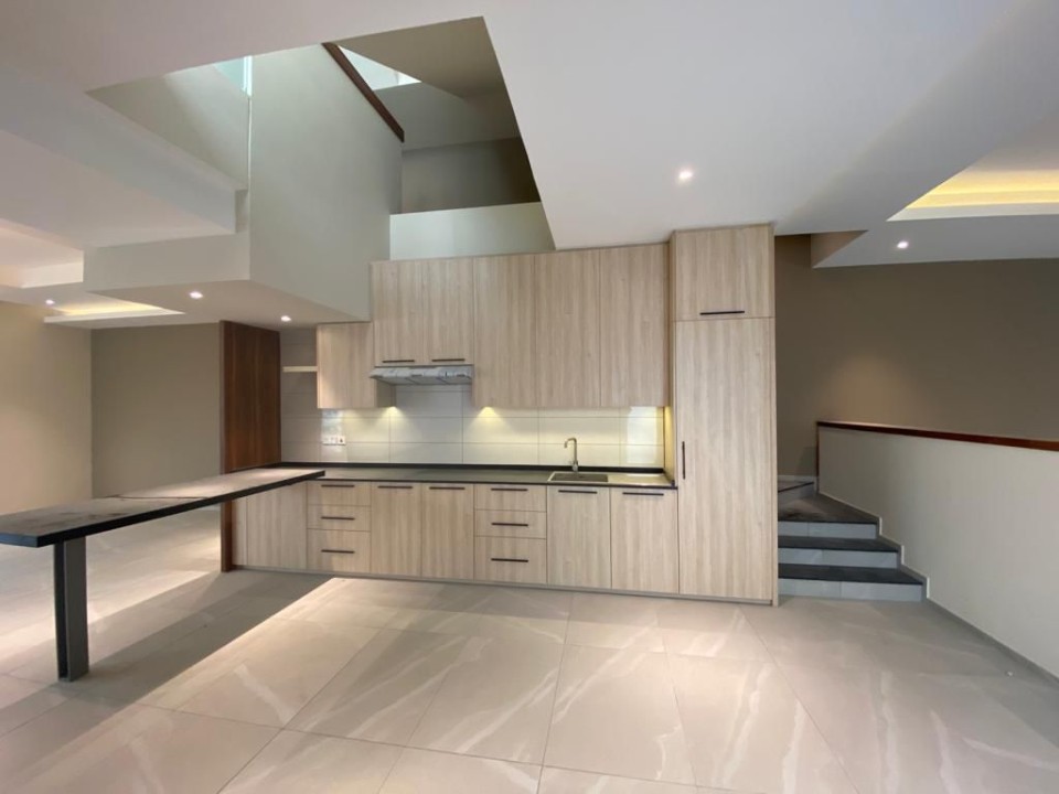 property 231 image 3