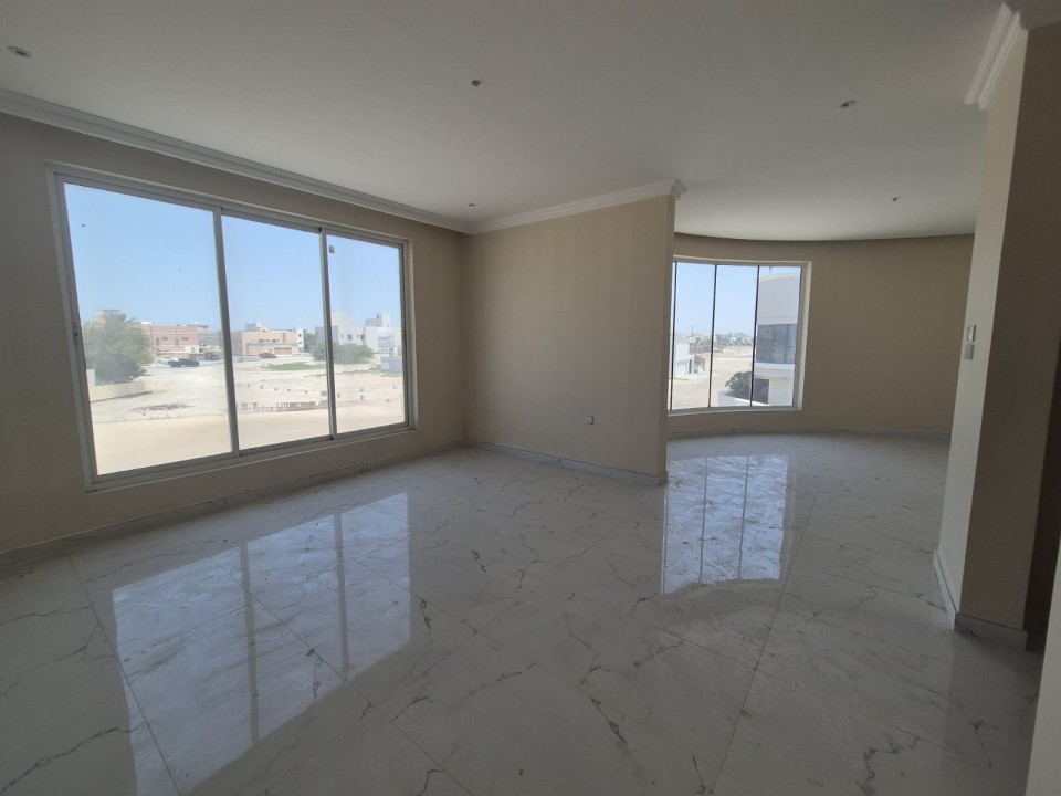 property 270 image 5