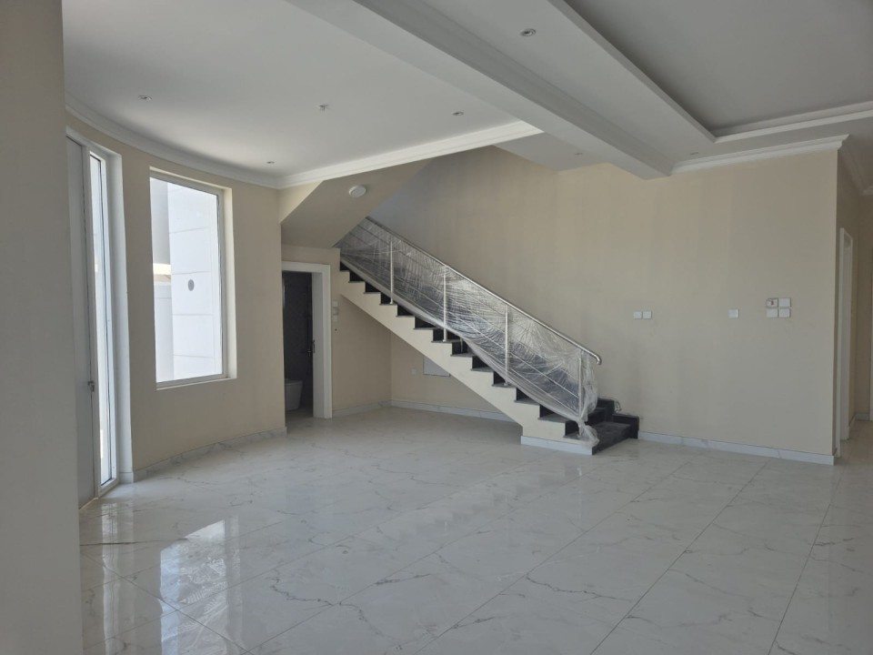 property 270 image 8
