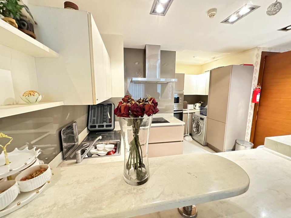 property 272 image 13