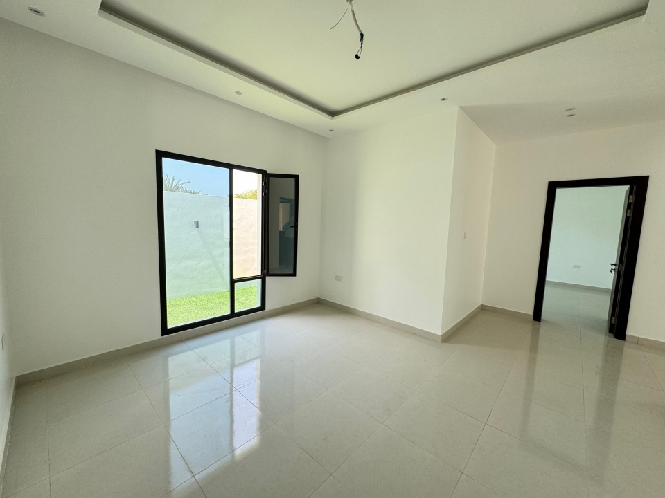 property 279 image 5