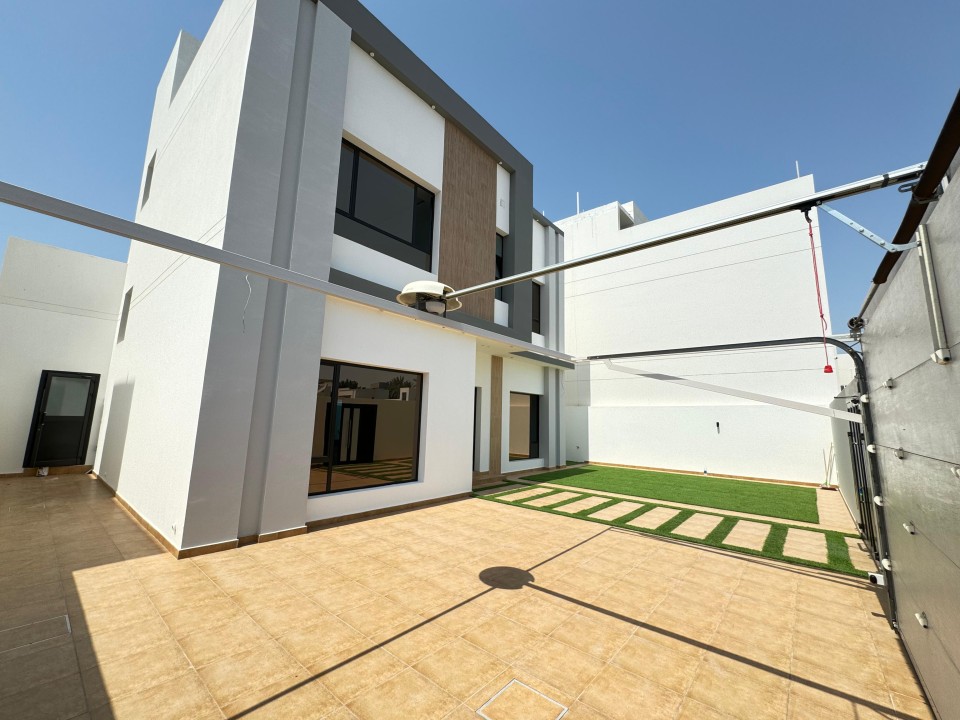 property 279 image 9