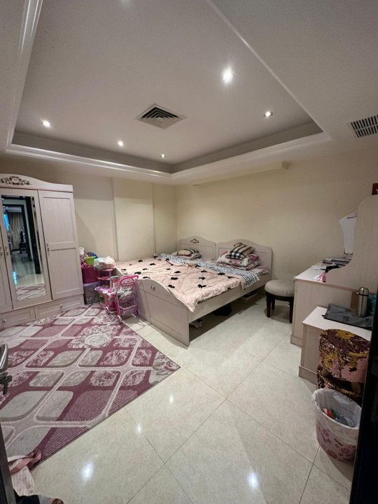 property 288 image 3