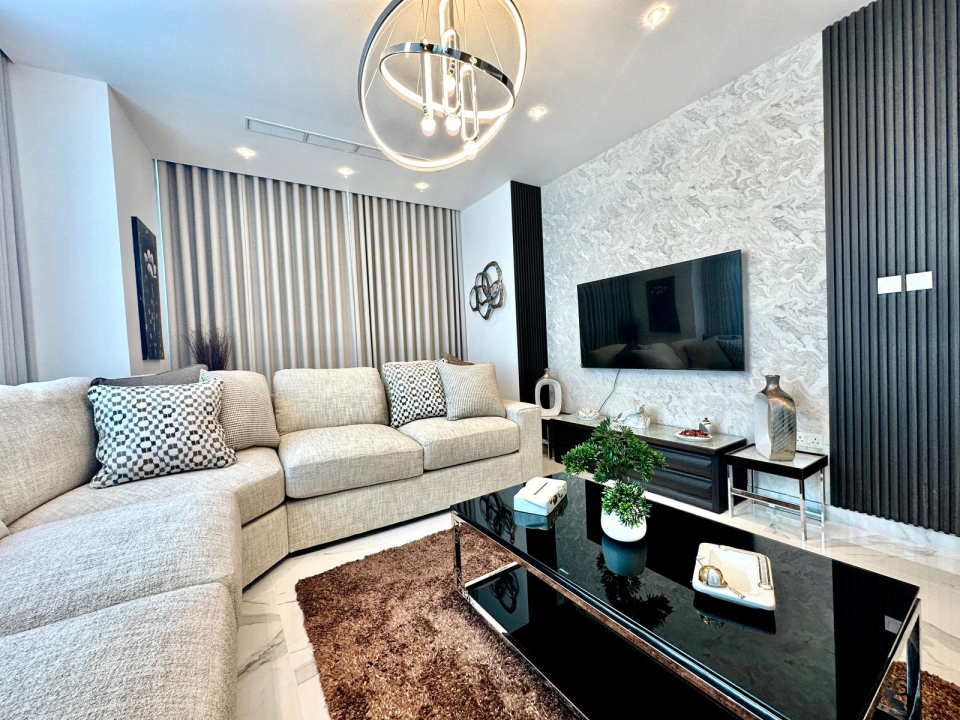 property 304 image 6