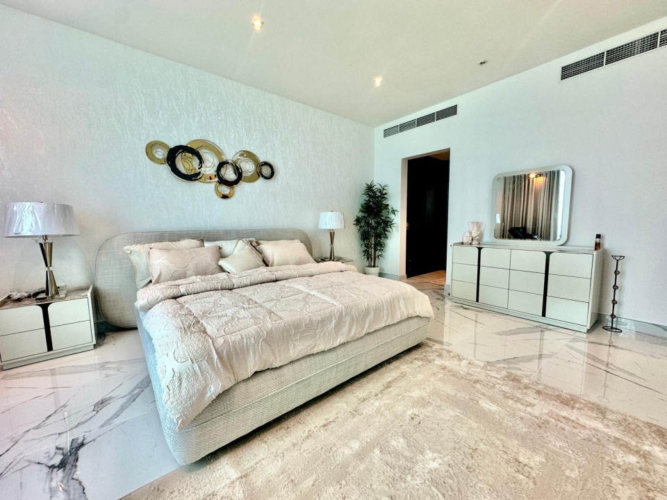 property 304 image 8