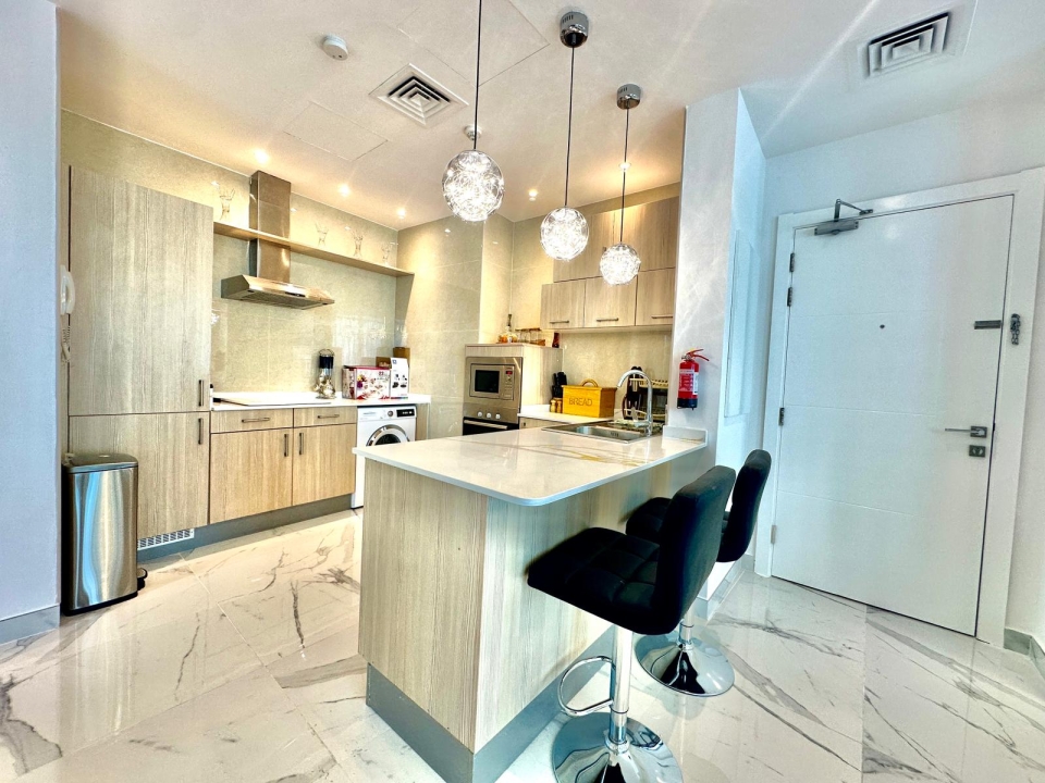 property 304 image 6