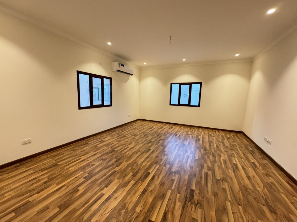 property 320 image 7