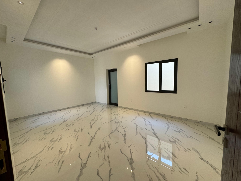 property 335 image 2