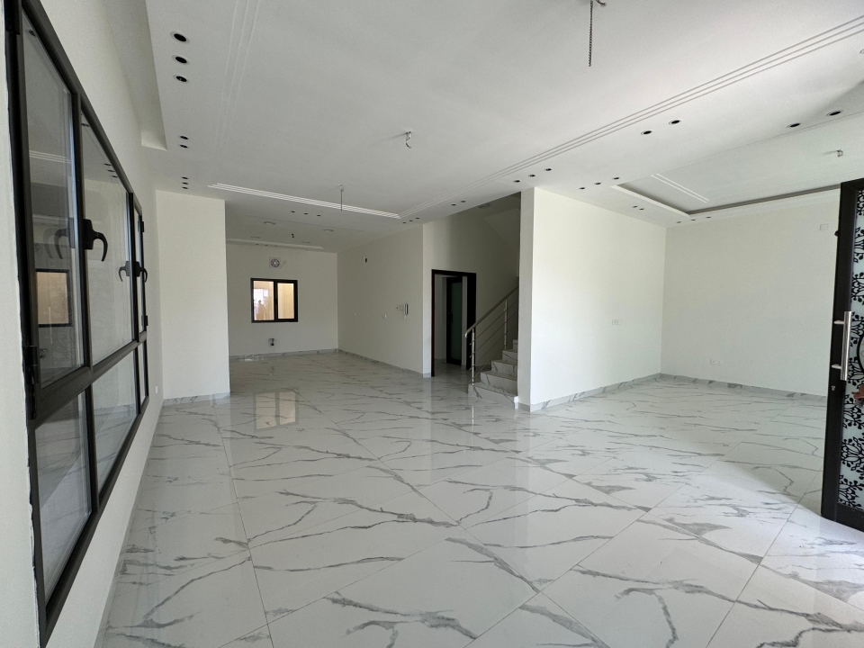 property 335 image 5