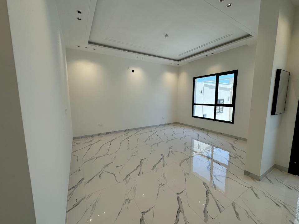 property 335 image 8