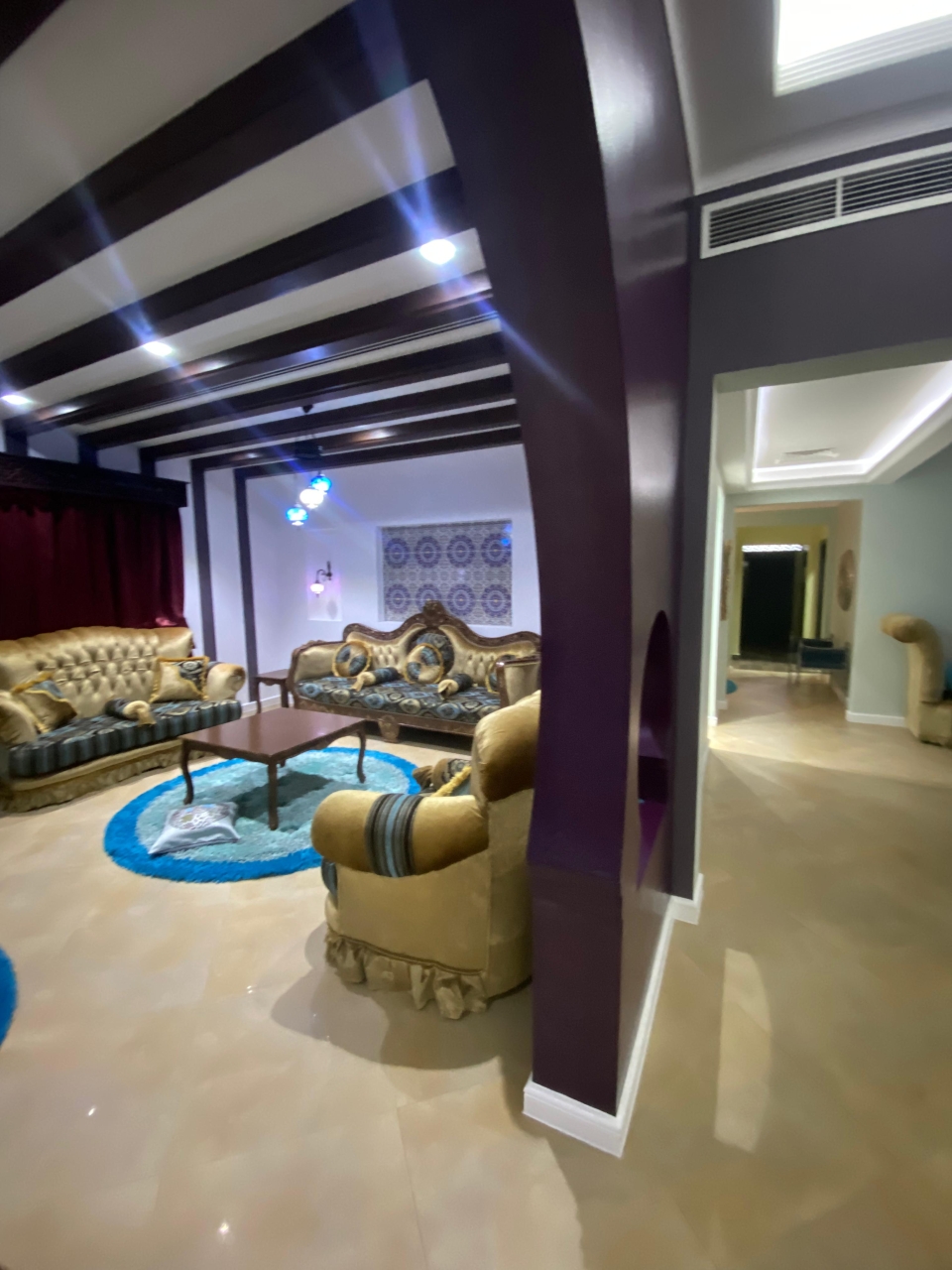 property 353 image 14