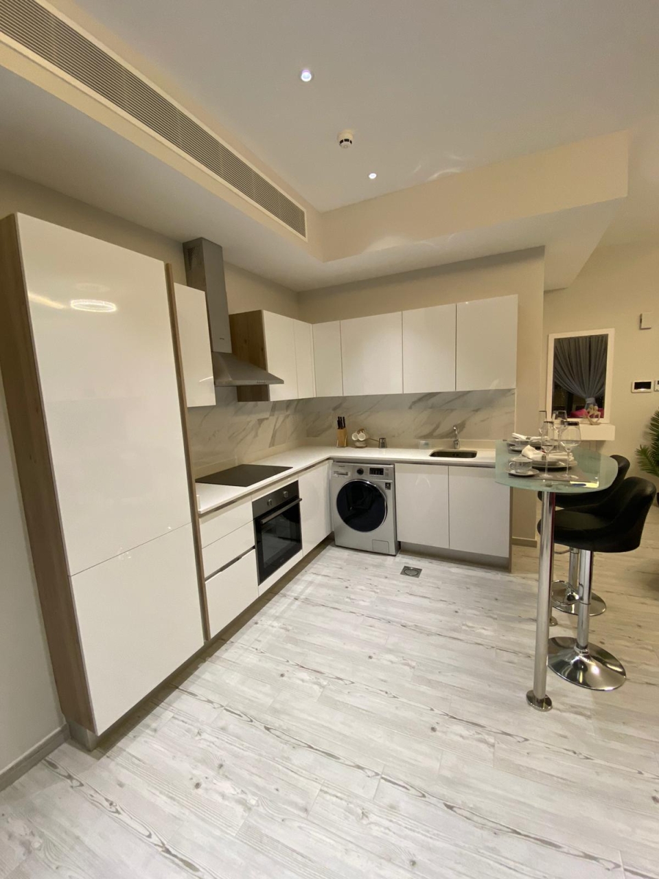 property 380 image 2