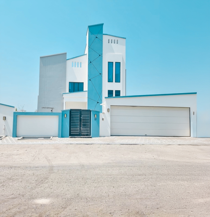 property 383 image 0