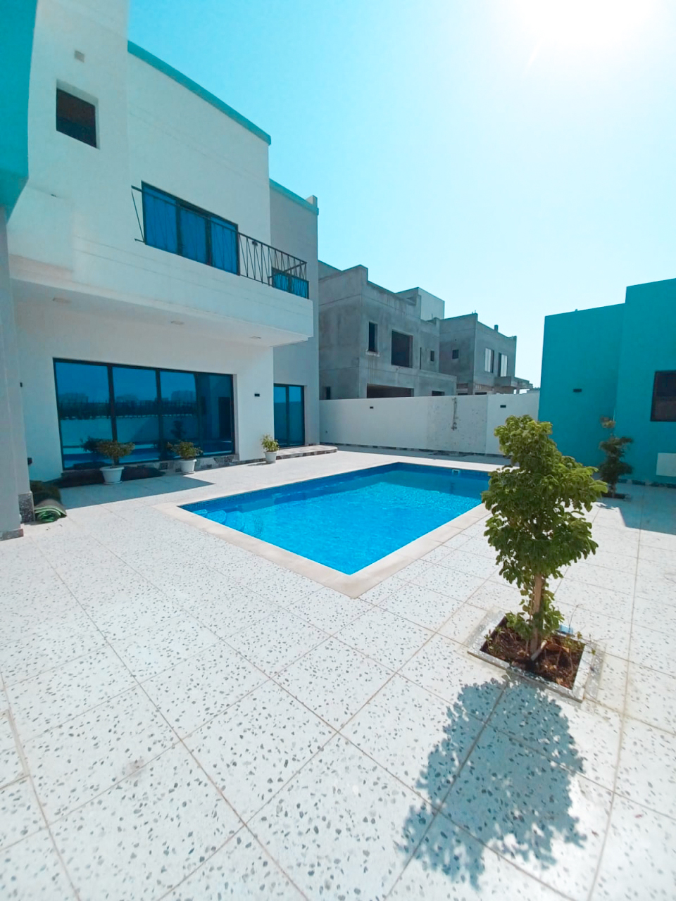 property 383 image 5