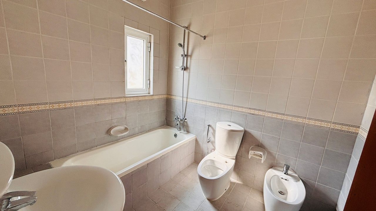 property 387 image 9