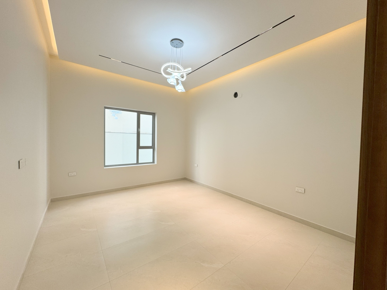 property 395 image 10
