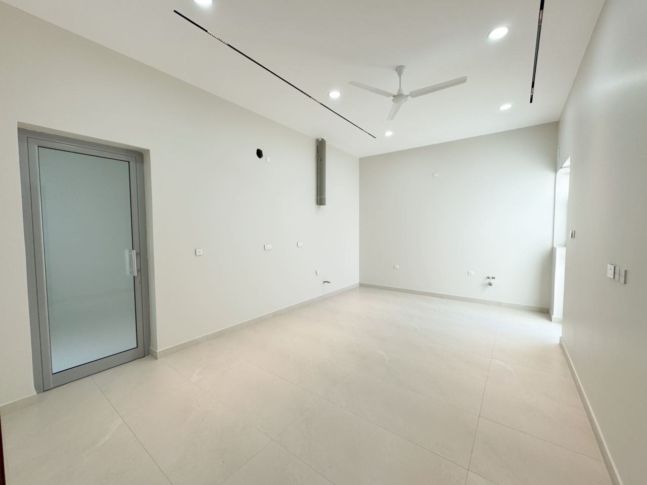 property 395 image 6