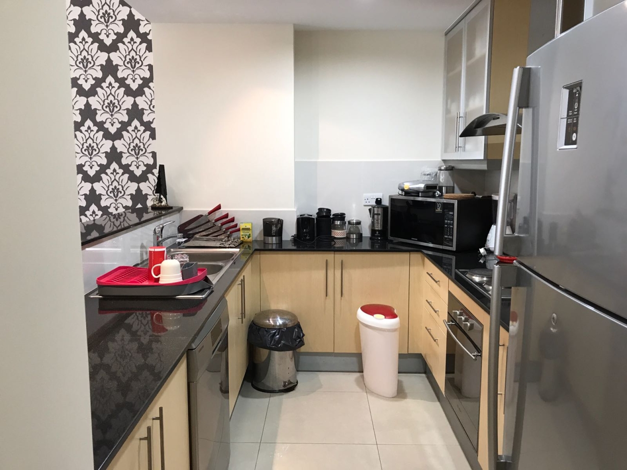 property 402 image 3