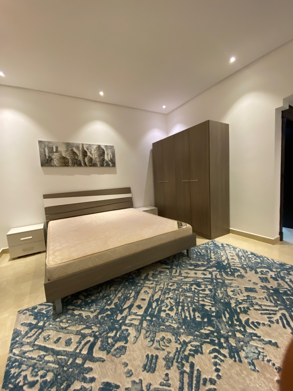 property 421 image 3