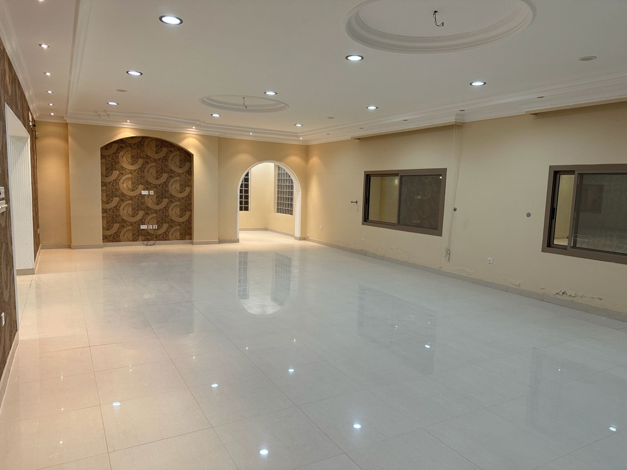 property 449 image 4