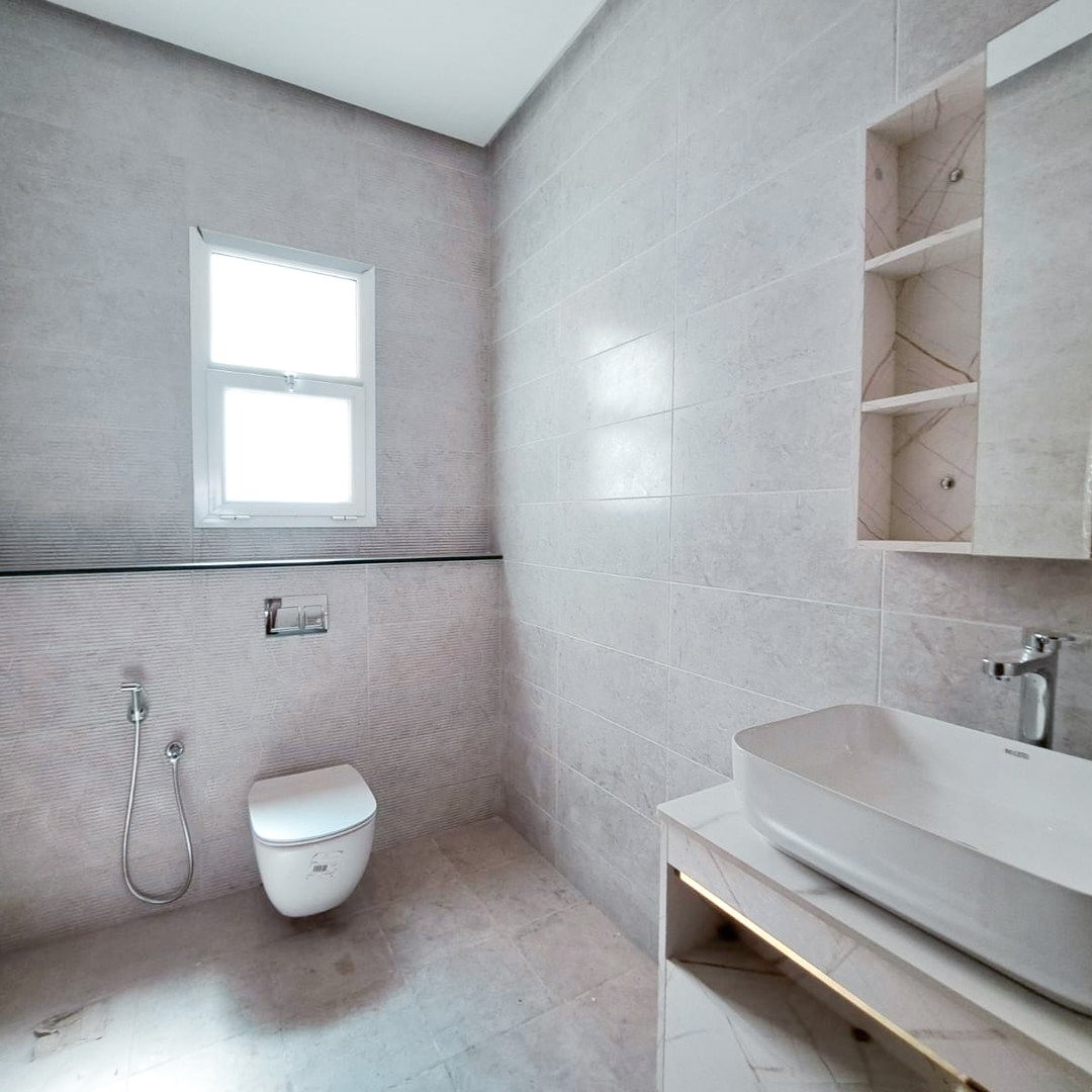 property 450 image 6