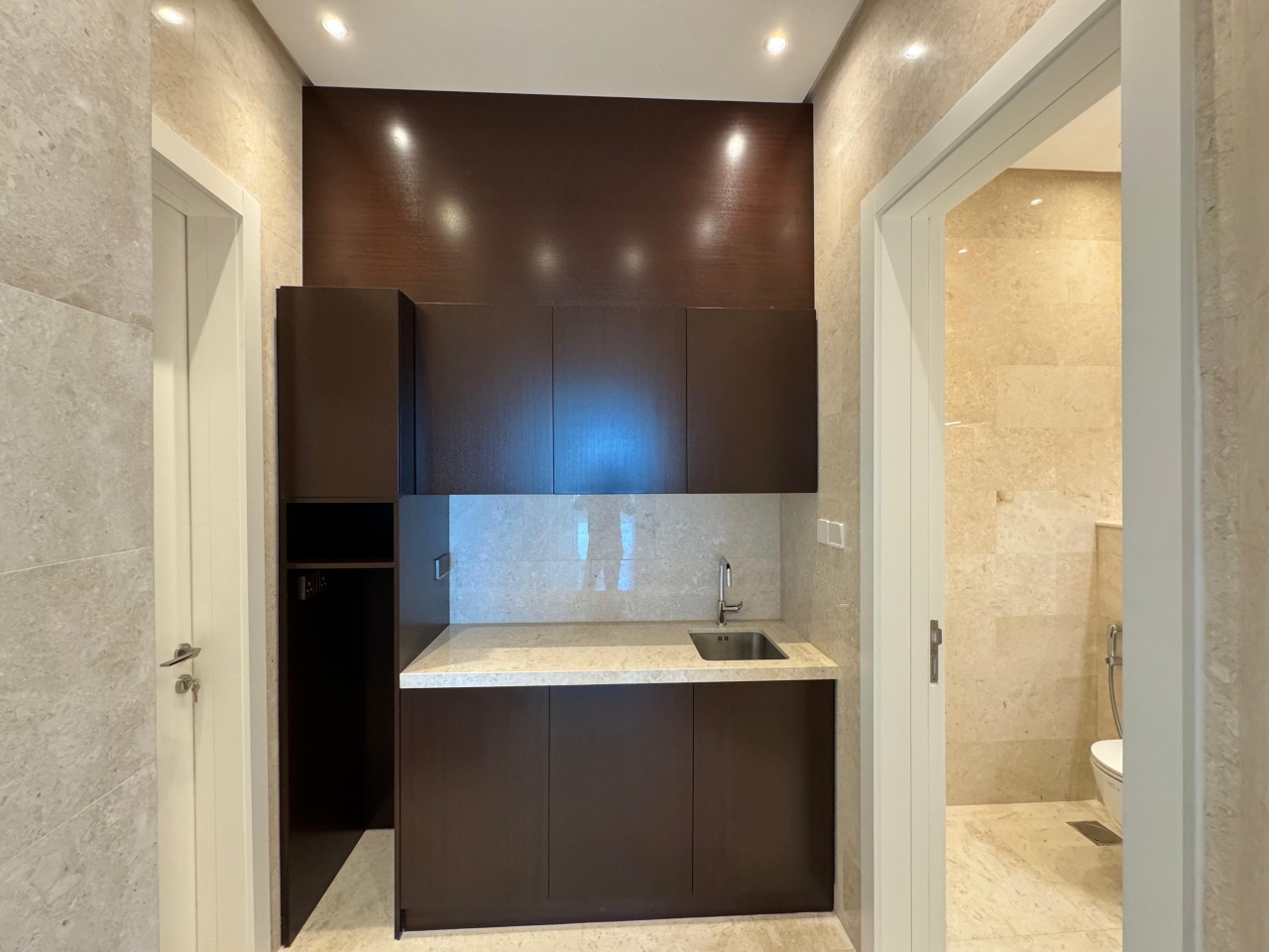 property 456 image 6