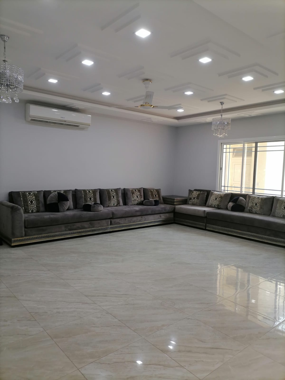 property 460 image 3