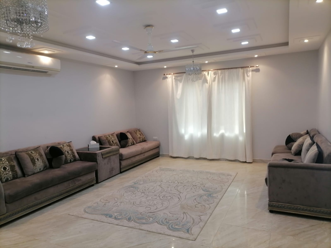 property 460 image 2