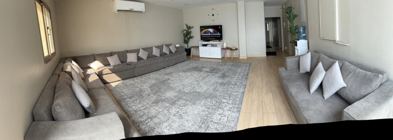 property 483 image 1