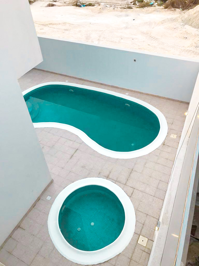 property 484 image 8