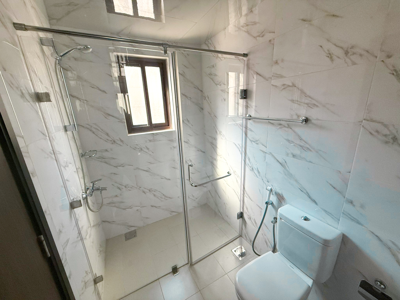 property 485 image 8