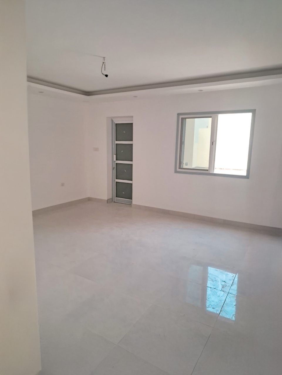 property 492 image 3