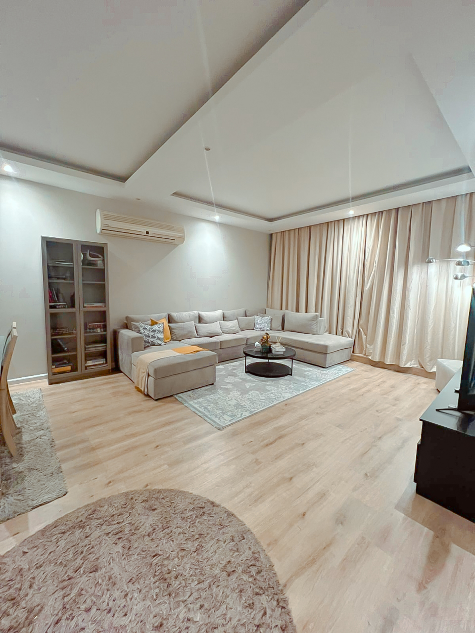 property 497 image 0