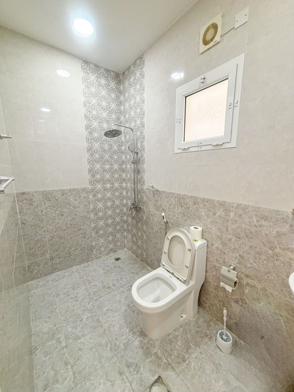 property 509 image 3