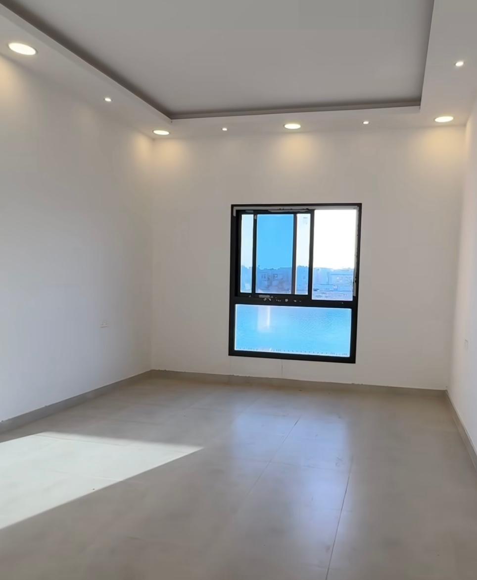 property 598 image 4