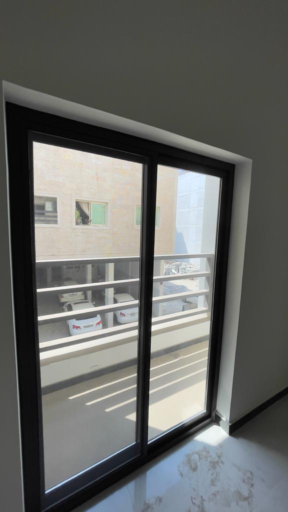 property 625 image 4