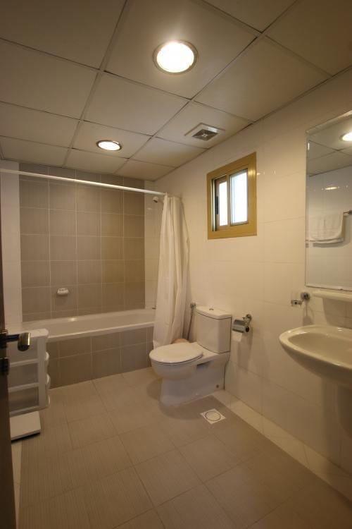 property 646 image 4