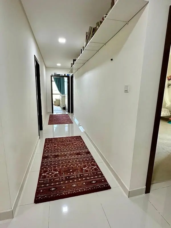 property 718 image 2