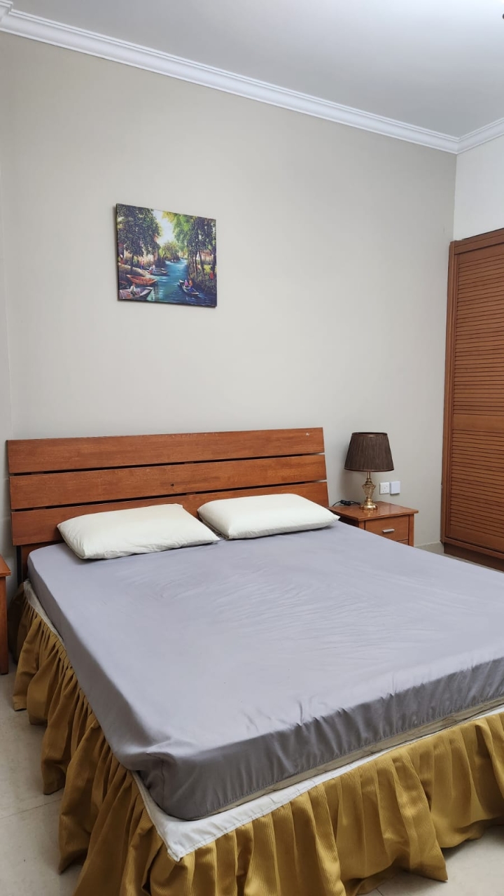 property 734 image 8